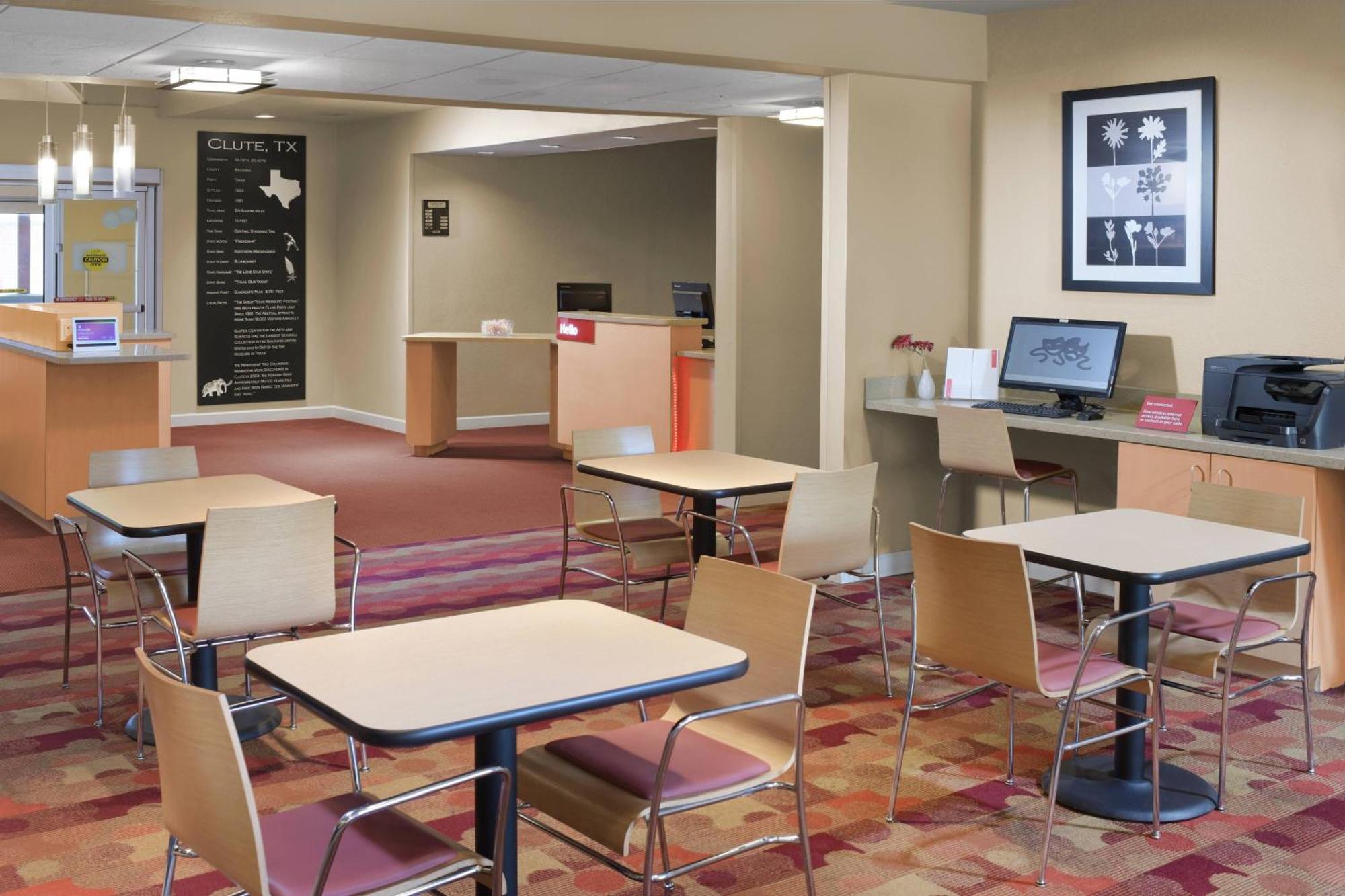 Towneplace Suites By Marriott Lake Jackson Clute Exteriér fotografie