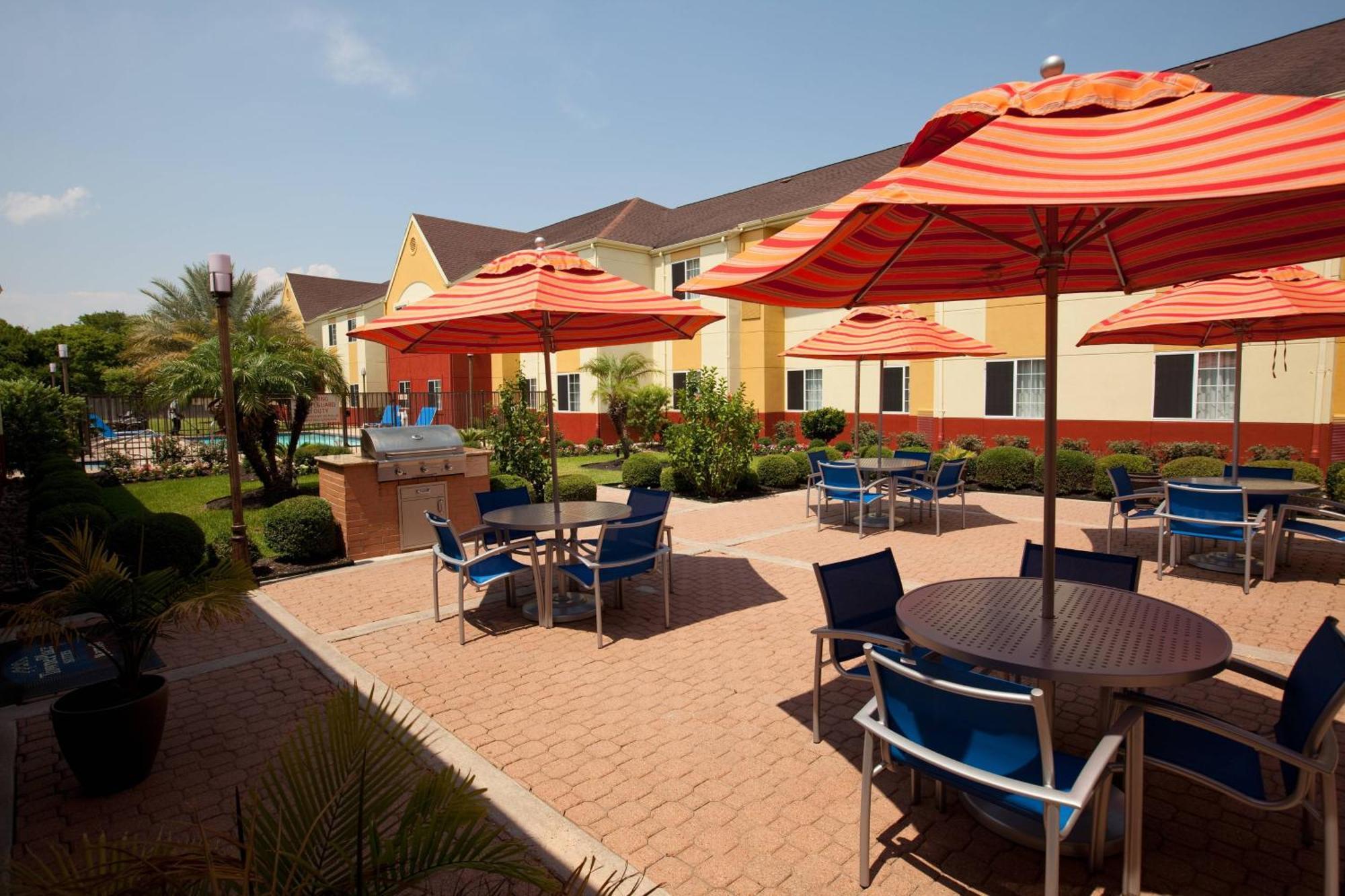 Towneplace Suites By Marriott Lake Jackson Clute Exteriér fotografie